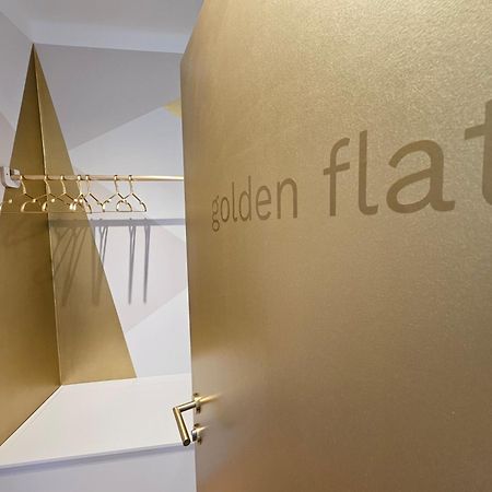 Golden Flat By Grazrentals With Parkview - Brandnew & Free Parking Exteriér fotografie
